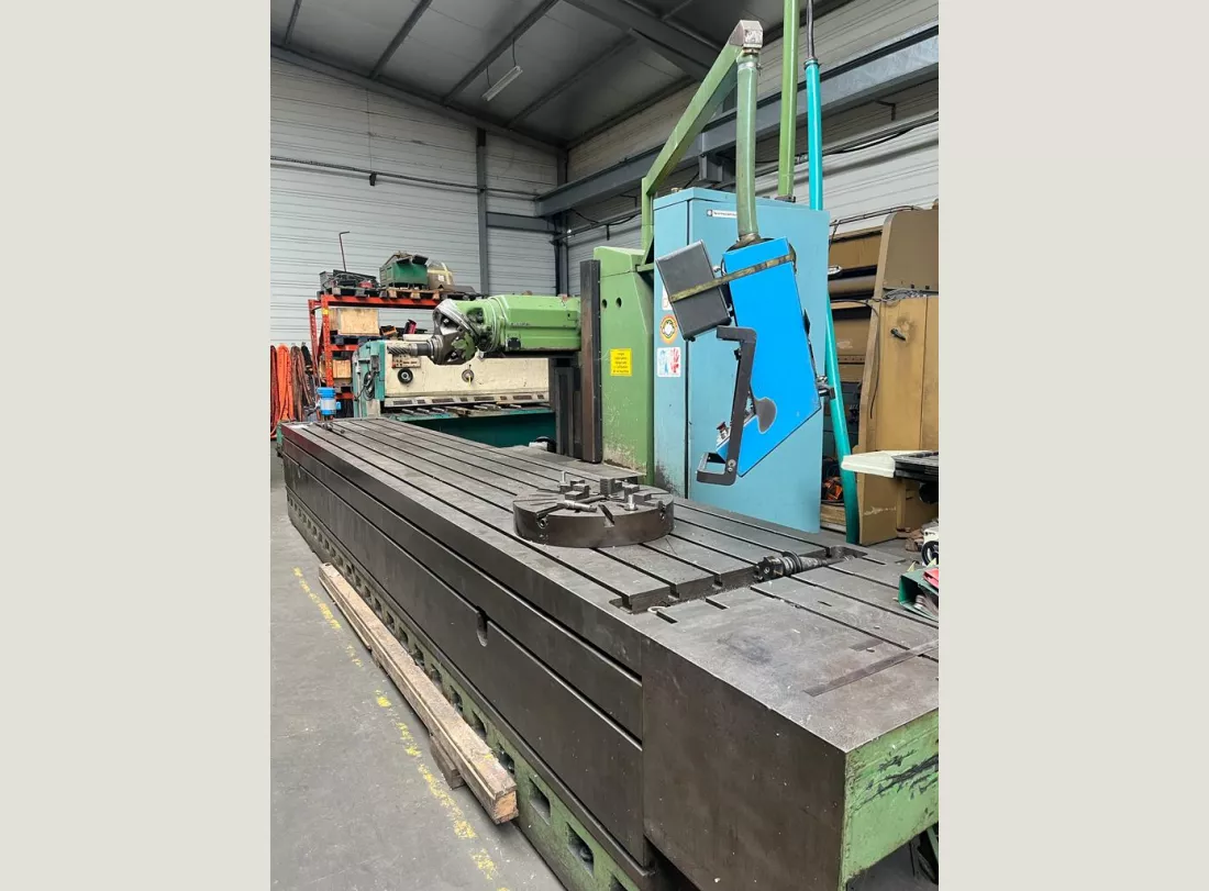 Milling machine HURON RU 991 4