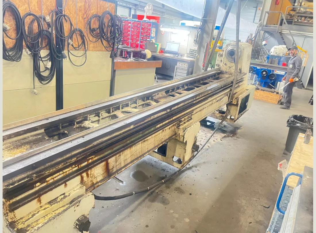 Renovation of CAZENEUVE Tower HB725 x 3000 4