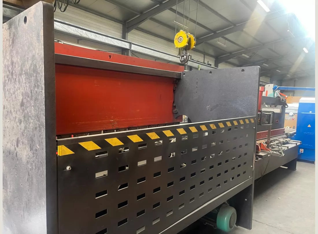 Press Brakes AMADA ITS 3000 x125T 3