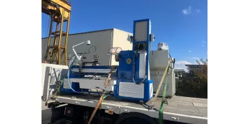 Delivery of an Ernault Cholet 550 lathe reconditioned by GMO