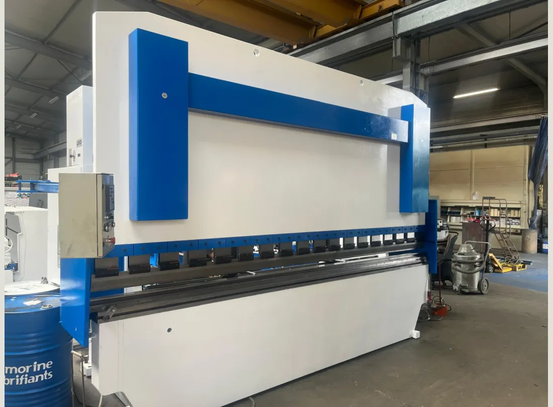 Press Brake LVD 4000 x 200T 1