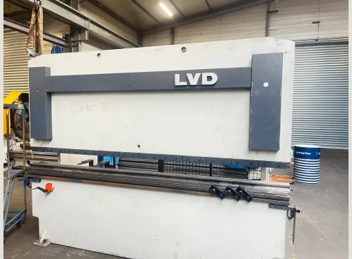 Press Brakes  LVD 3000 x 135T