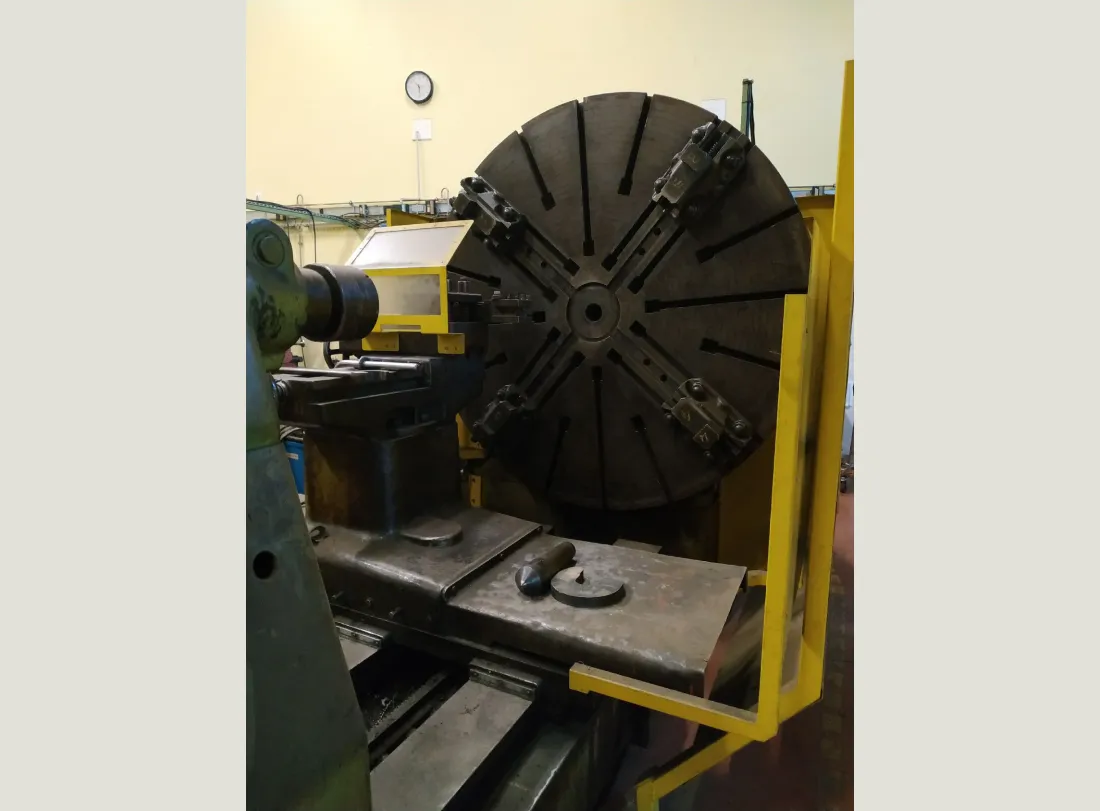 BRAUN Horizontal Lathe 4