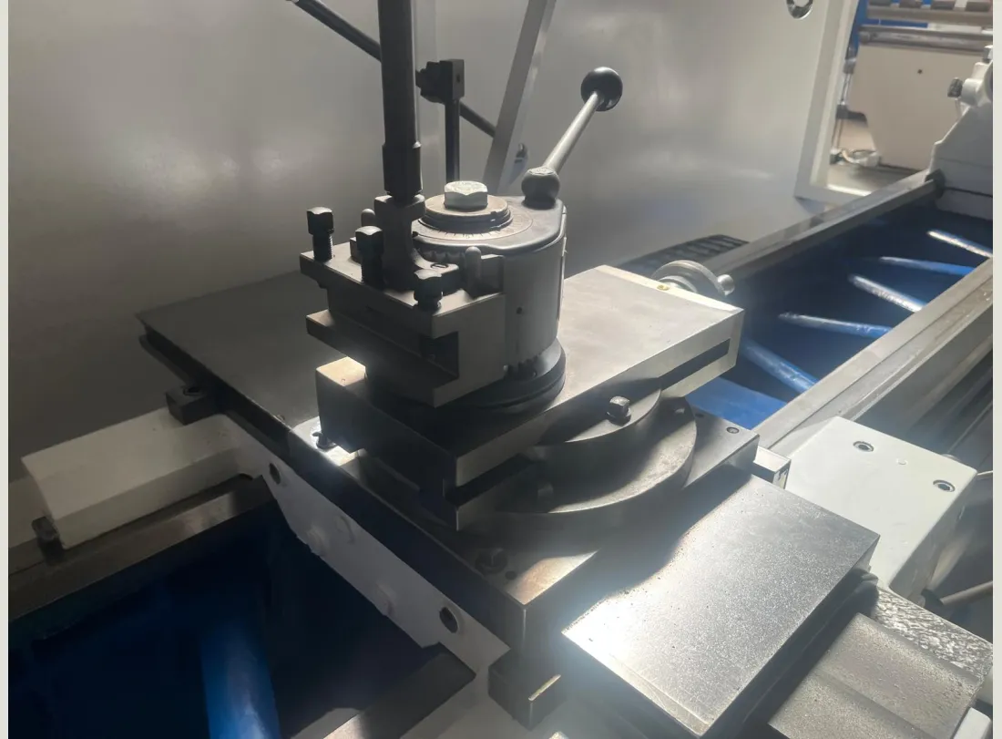 LATHE CAZENEUVE Broke HB 725 x 3000 8