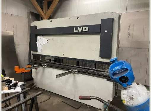 Press Brakes  LVD 3000 x 135T