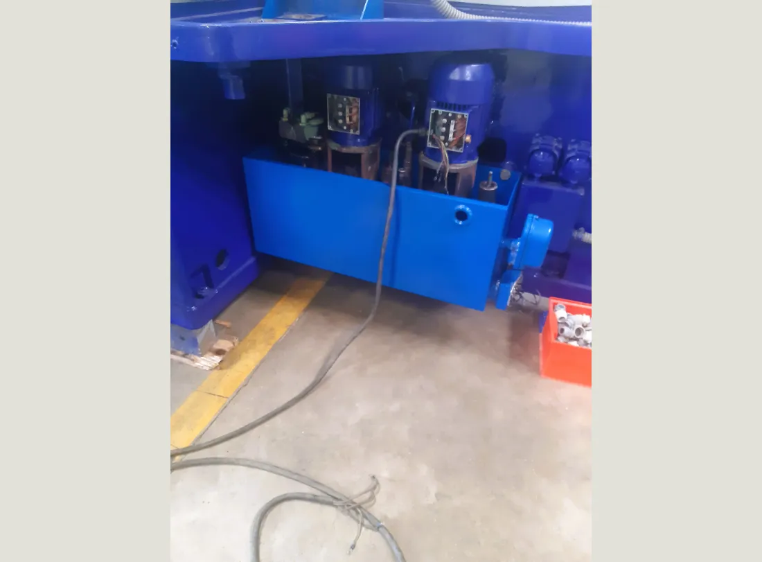 Grinding Machine CC 5