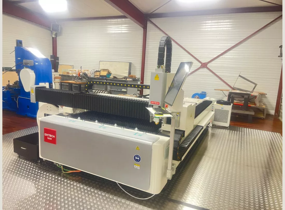 DX1530FL LASER cutting machine 2