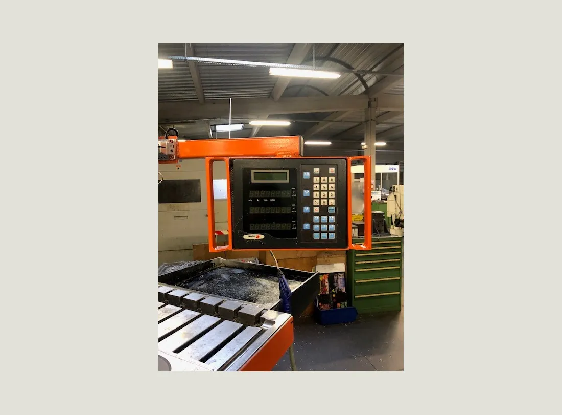 Milling Machine HURON MU50 4