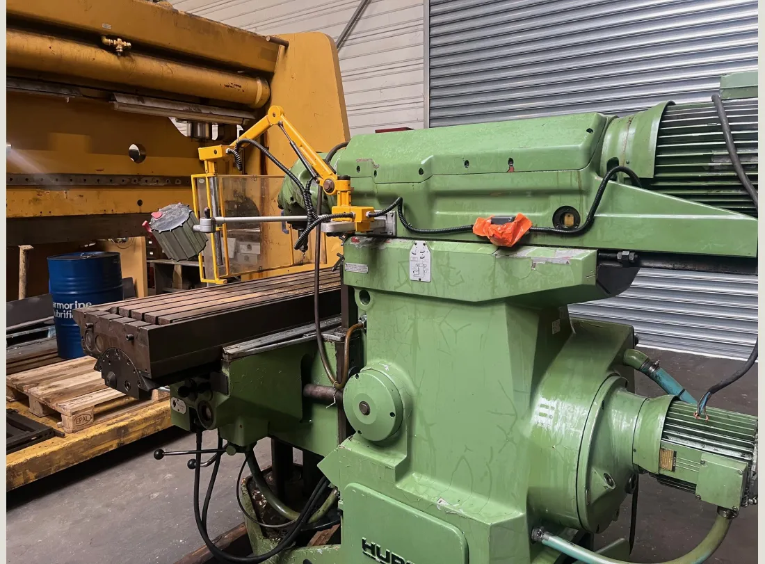 Milling Machine  HURON NU5 2
