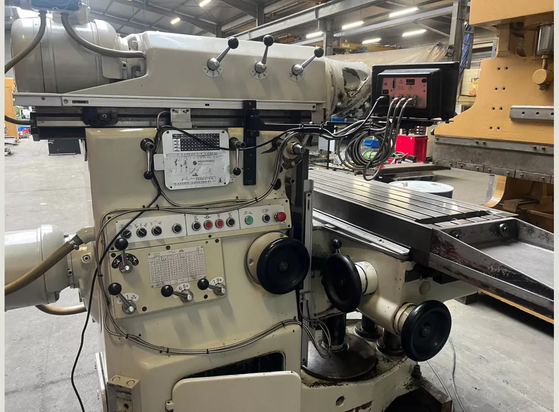Milling Machine HURON MU4 5