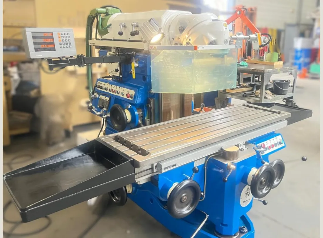 Milling machine HURON NU4 2