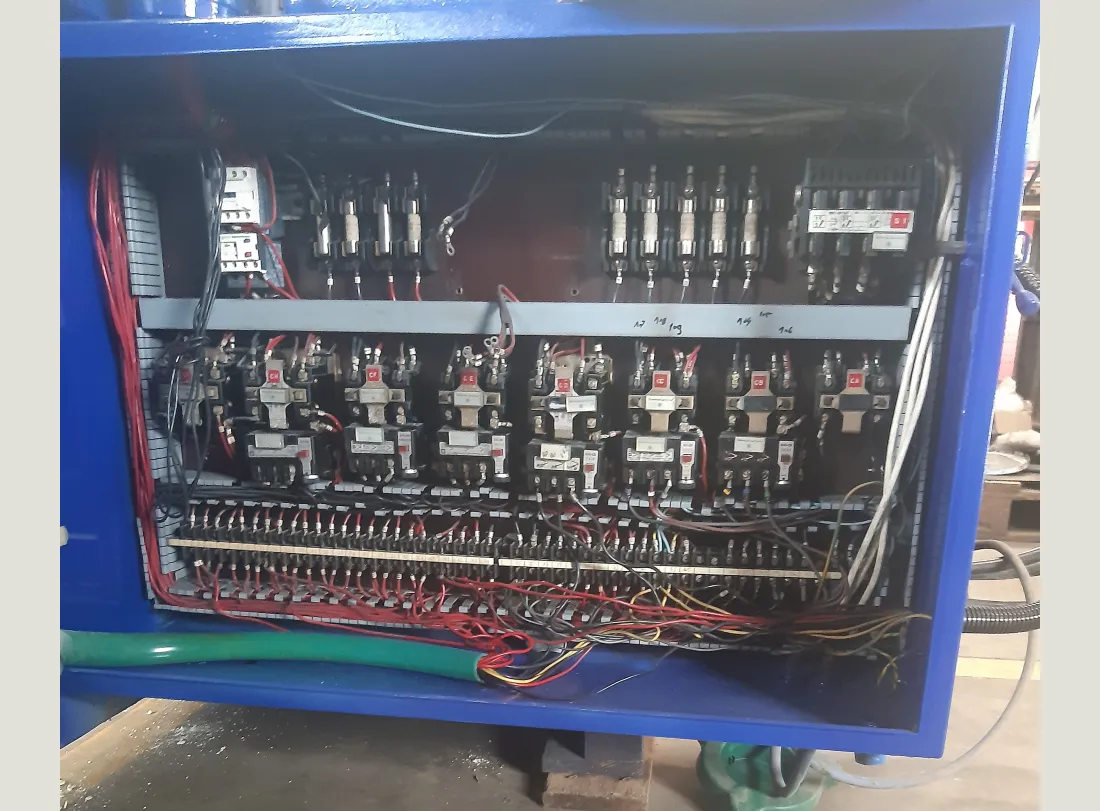 Grinding Machine CC 6