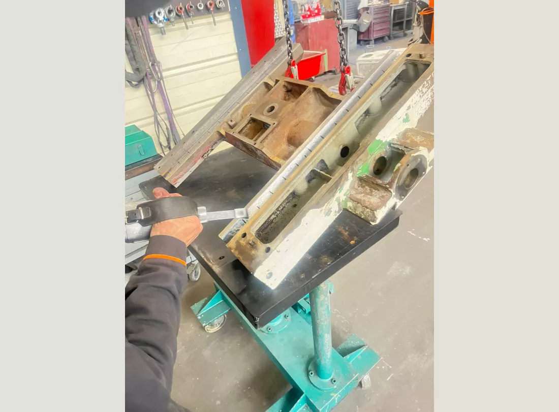 Renovation of CAZENEUVE Tower HB725 x 3000 9