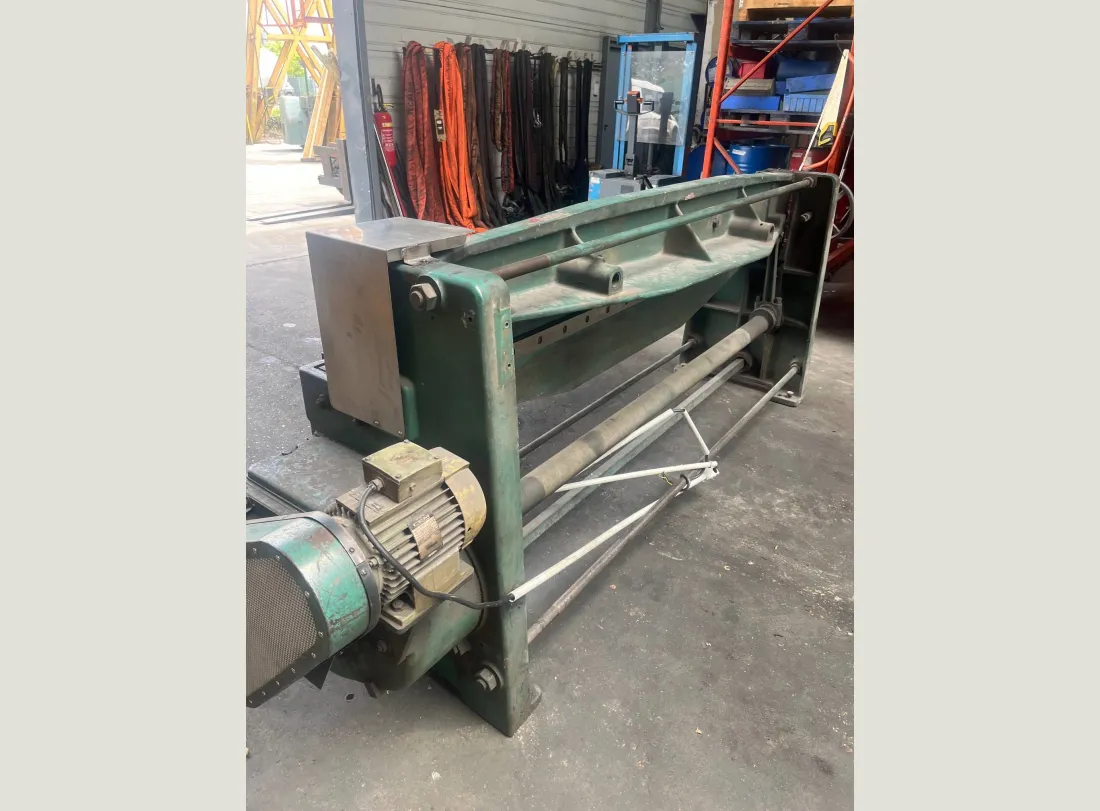 Shears BOMBLED 2000 x 2 3