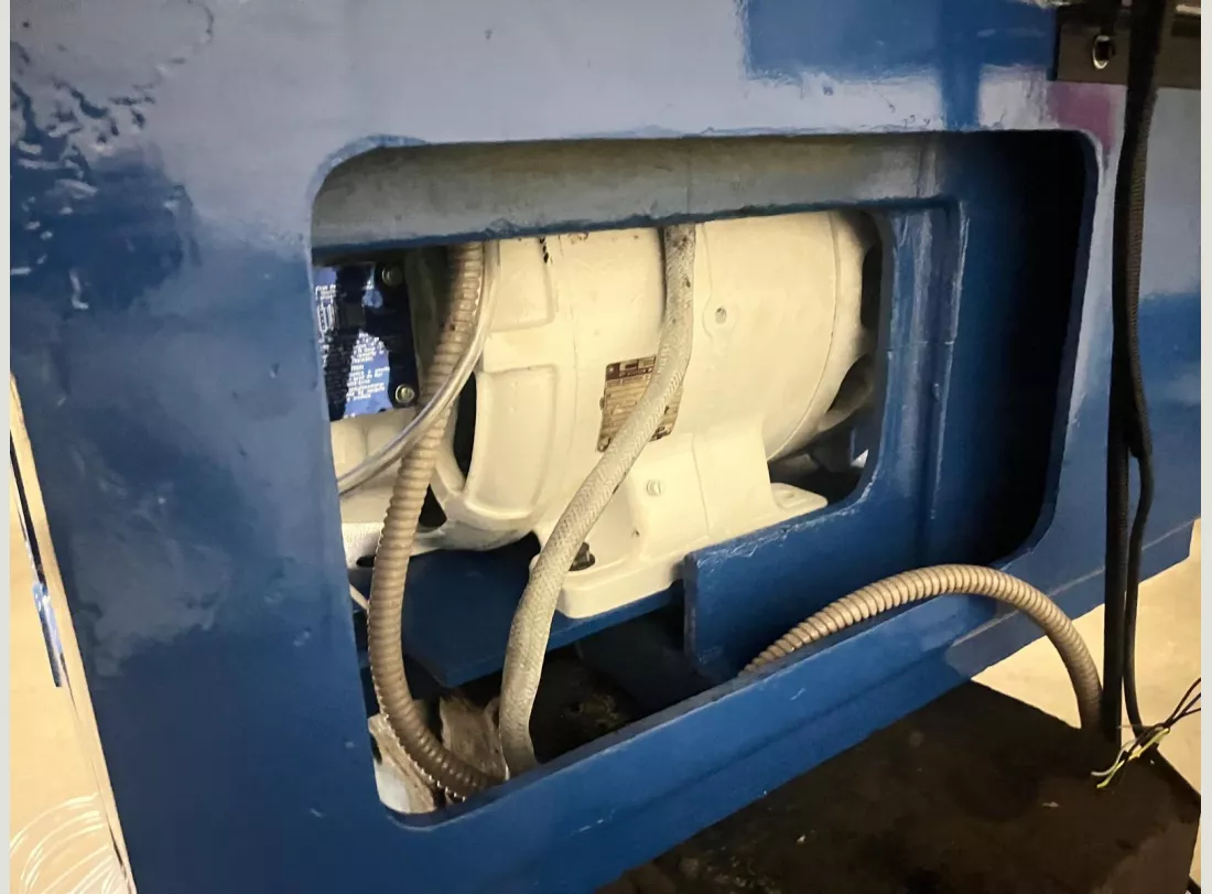 Renovation of CAZENEUVE Tower HB725 x 3000 30