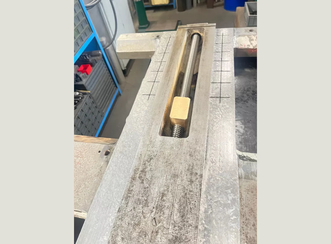 Renovation of CAZENEUVE Tower HB725 x 3000 24