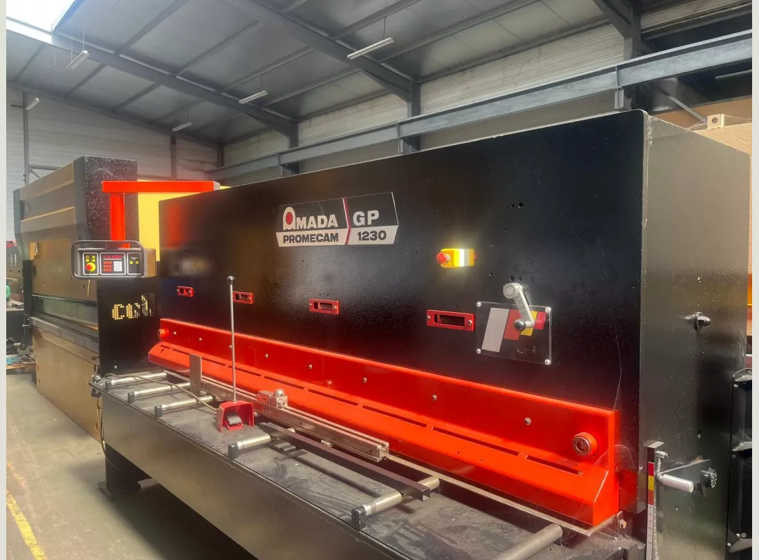 Shears AMADA PROMECAM GP1230 1