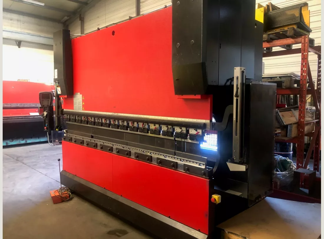 Press Brakes AMADA HFT 3000 x 100T 1