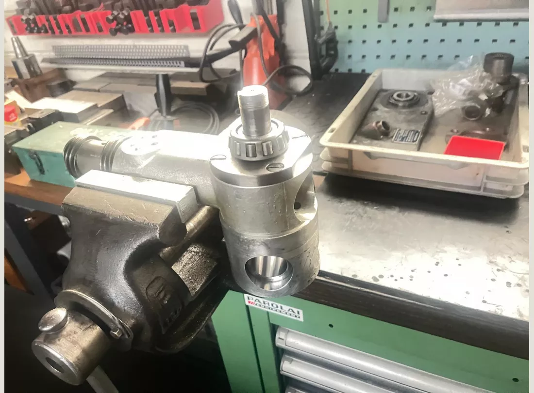 Renovation of CAZENEUVE Tower HB725 x 3000 12