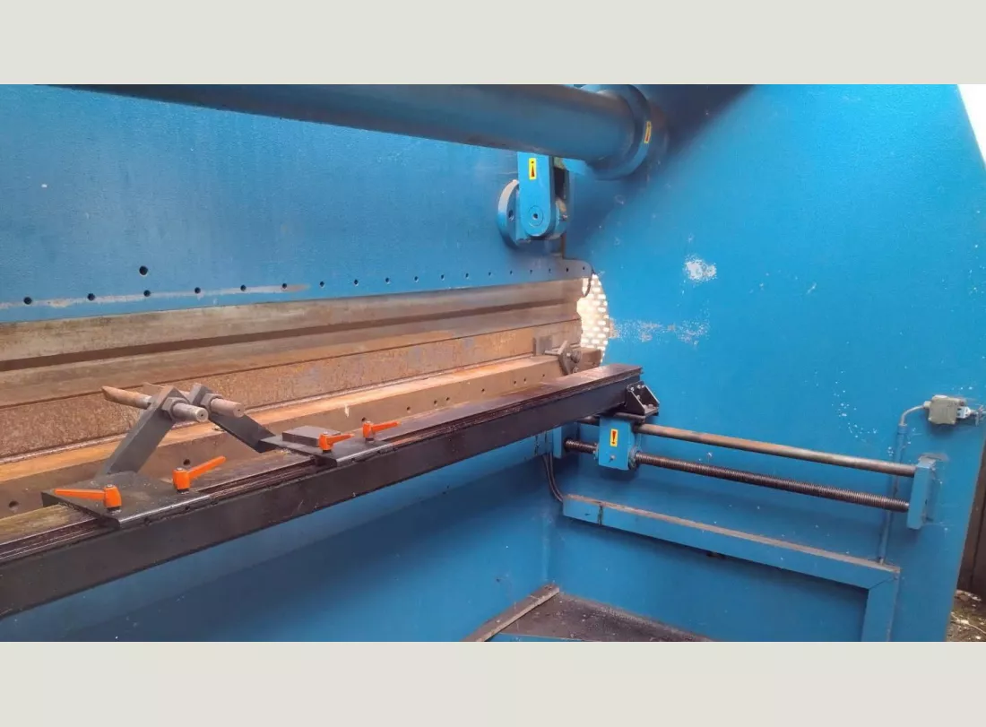 Press Brake HACO 3000 x 125T 5