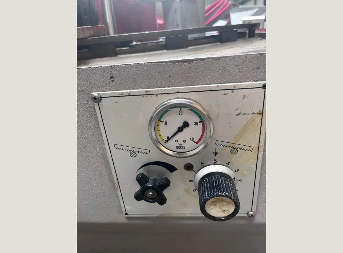 Band Saw ULTRA TR300 4